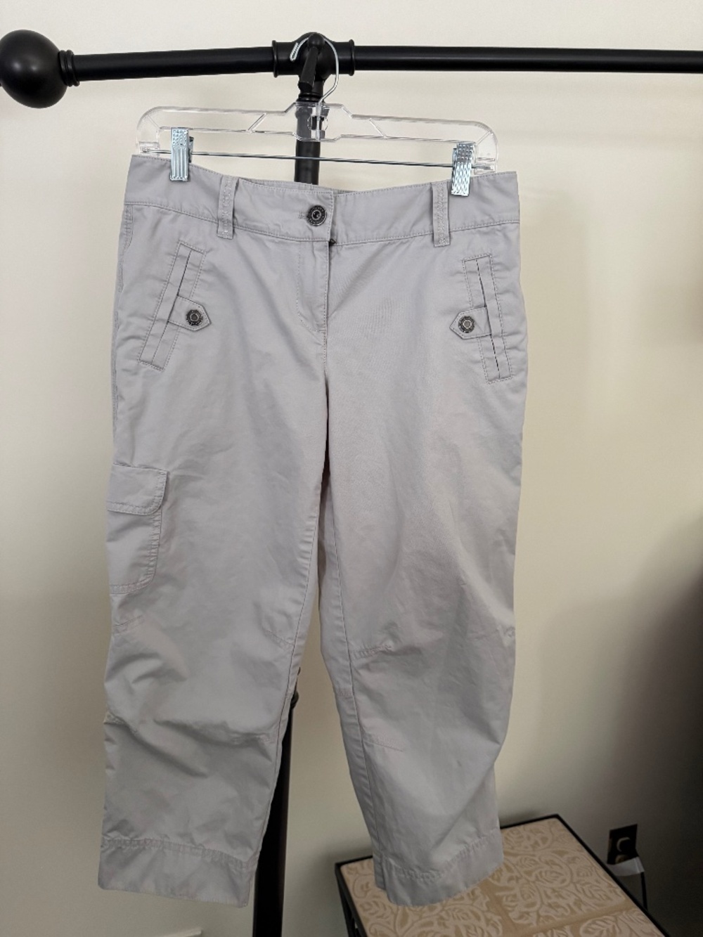 ANN TAYLOR Khaki Cropped Cargo Capri Pants with Pockets